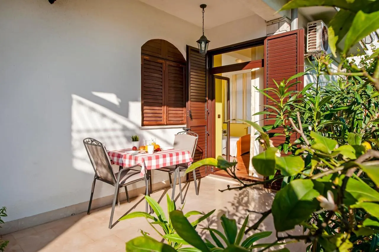 Apartments Modrusan Rovinj 0*,  Croatia